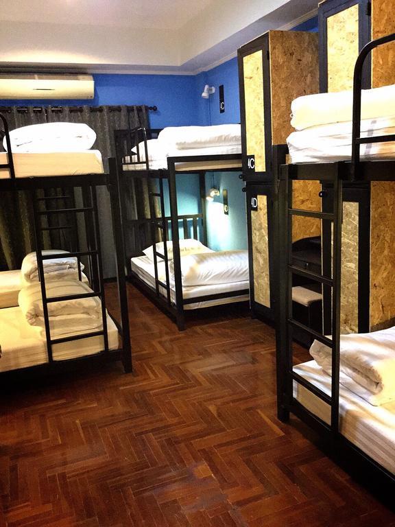 Eden Walking Street Hostel Чиангмай Номер фото