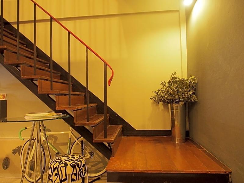 Eden Walking Street Hostel Чиангмай Экстерьер фото